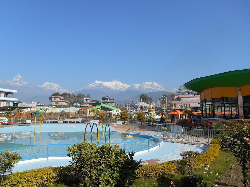 Hotel Jal Mahal Pokhara Buitenkant foto