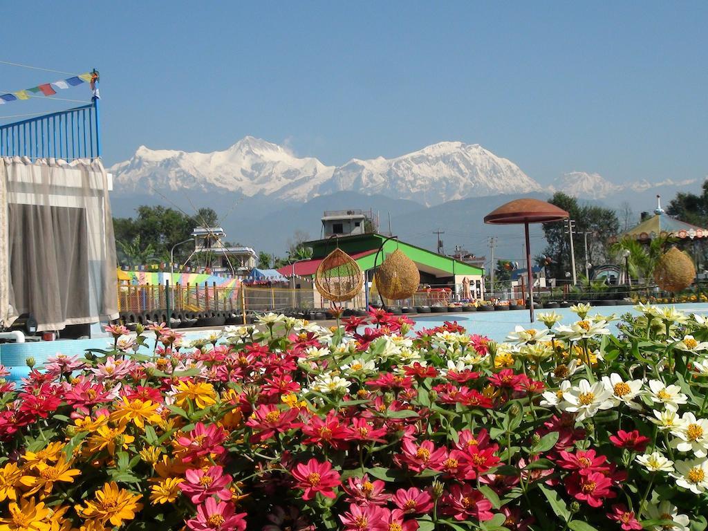 Hotel Jal Mahal Pokhara Buitenkant foto