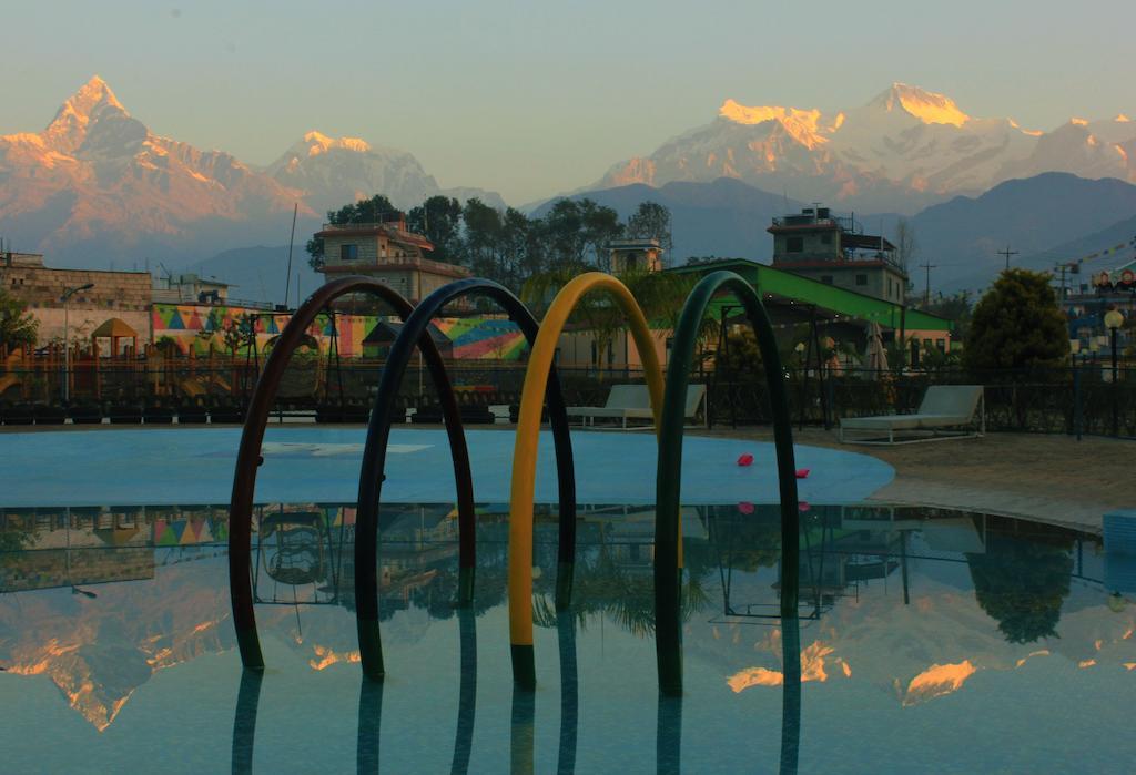 Hotel Jal Mahal Pokhara Buitenkant foto