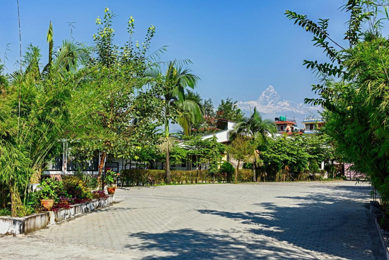 Hotel Jal Mahal Pokhara Buitenkant foto